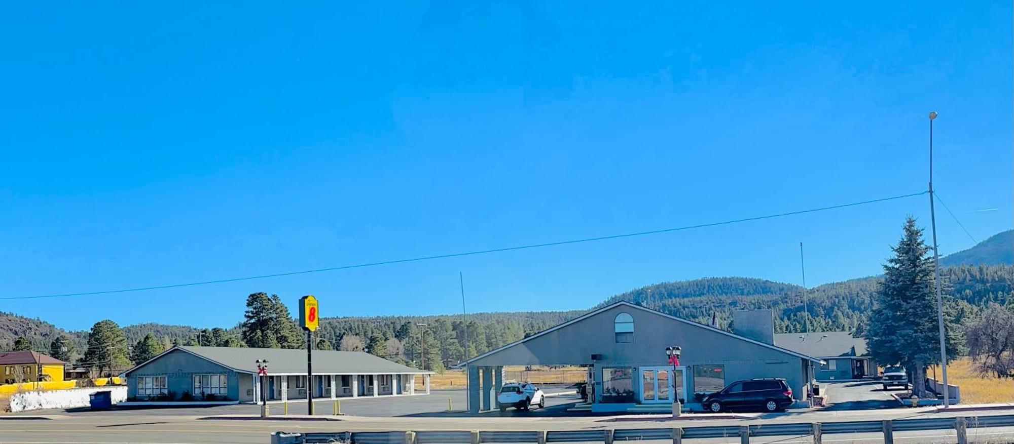 Super 8 By Wyndham Williams West Route 66 - Grand Canyon Area Kültér fotó
