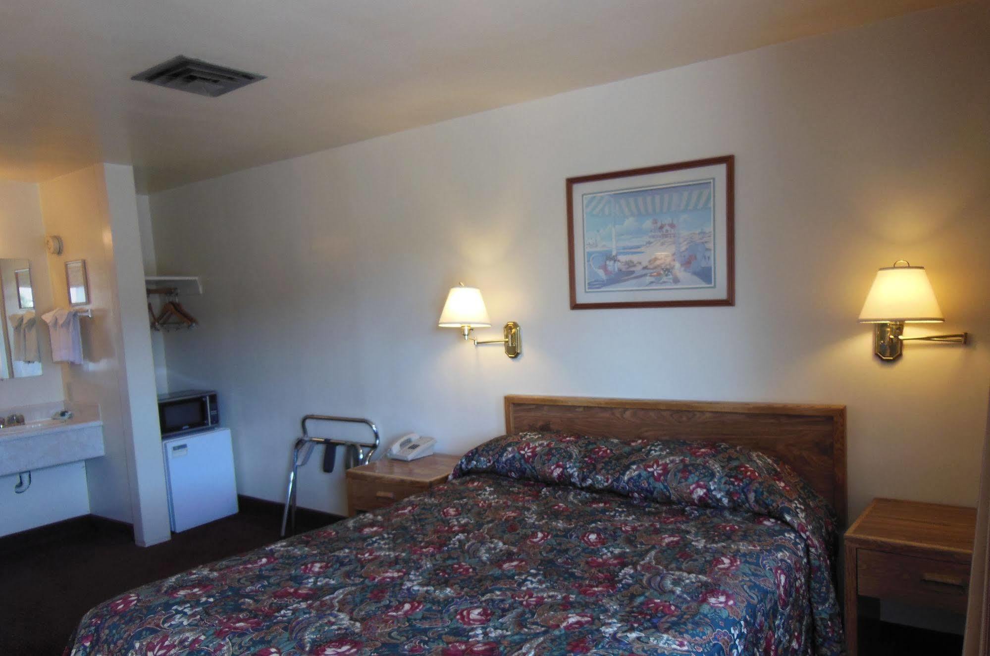 Super 8 By Wyndham Williams West Route 66 - Grand Canyon Area Kültér fotó